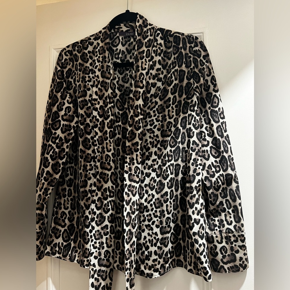Laurel silk leopard shirt with tie at neck size 6